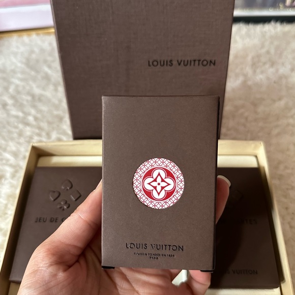 ULTRA RARE LOUIS VUITTON Monogram Fleur 3 Pack Playing Cards UNOPENED - Picture 5 of 10